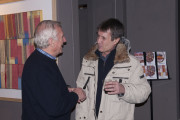 Beniamino Bonetto saluta i visitatori della mostra (Ph. Angelo Gaidano)